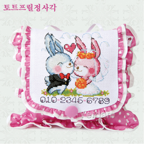 Sodastitch Indonesia CUS-YD-5626-3 - Pink Polkadot Wrinkled Cushion